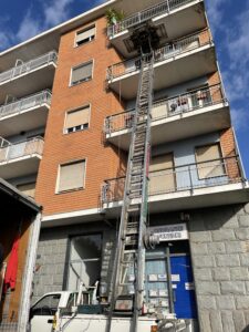 Noleggio autoscala per traslochi a Torino con operatore specializzato